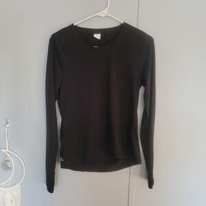 🔥 Lolë Pace Black Longsleeve Athletic Wear with Cutout & Thumb Holes